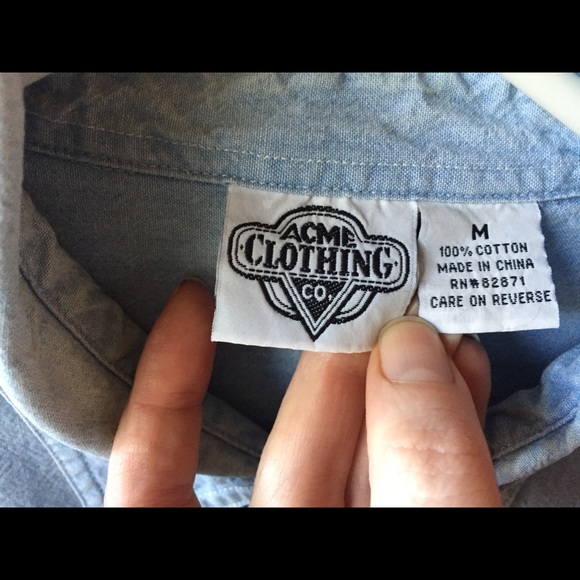 90’s looney tunes vintage denim button down - Picture 5 of 5